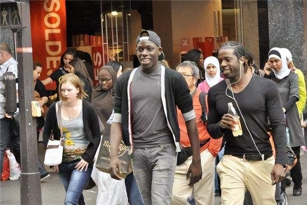 真不是种族歧视，从中国到日本再到俄罗斯，为什么黑人越来越少？