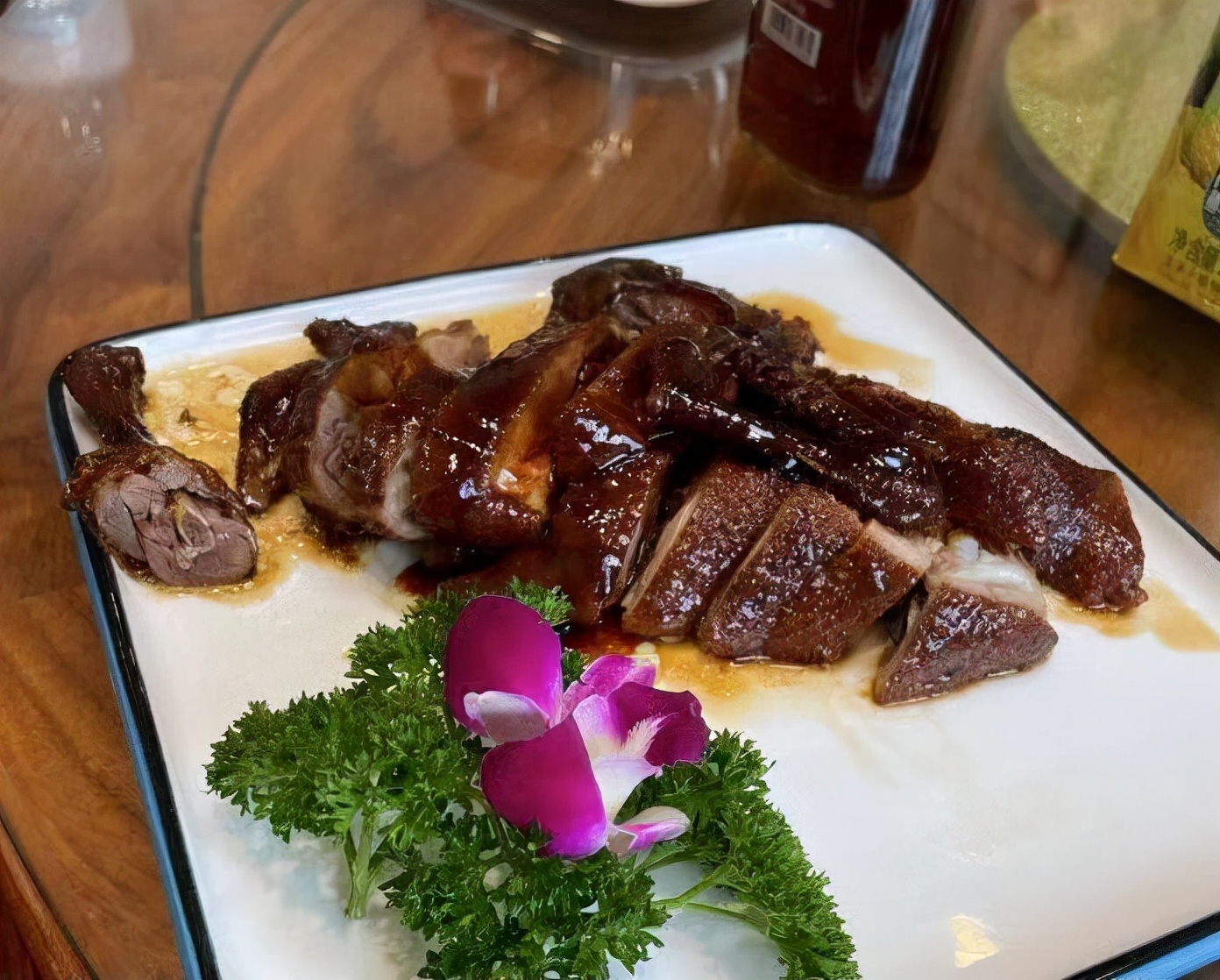 上海本帮菜馆视频,上海市中心有名本帮菜馆