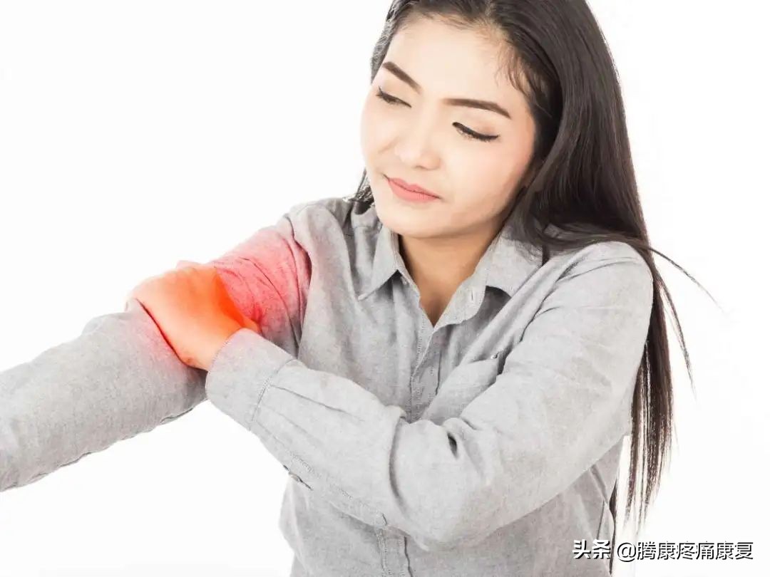 右肩与胳膊连接处疼痛是什么原因,胳膊向后抬疼痛是什么原因引起的