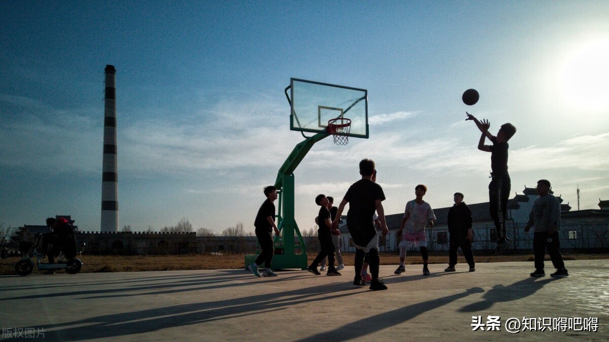 中国足球从根本上解决问题的办法,中国足球正确的前进方式