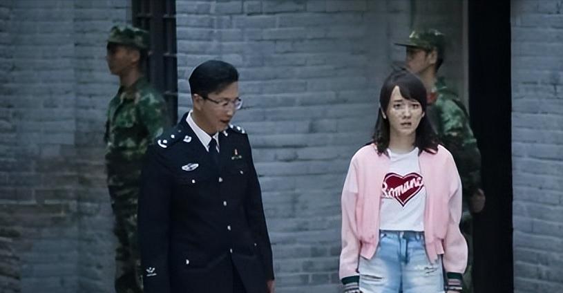 破冰行动李飞为什么开豪车,破冰行动李飞打电话给蔡永强解析