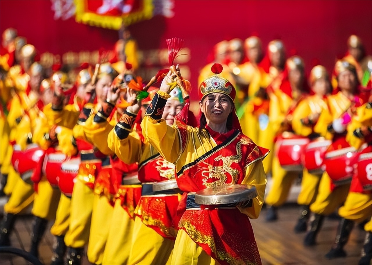 社火剪纸花灯视频,社火灯笼剪纸