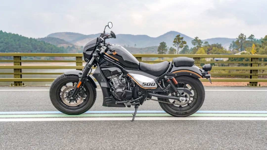 cm500苍云500实车对比,23款香帅苍云500max最近价格