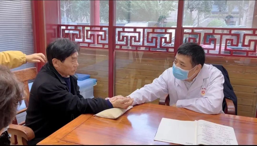 秦旭东老中医,秦旭东中医医院