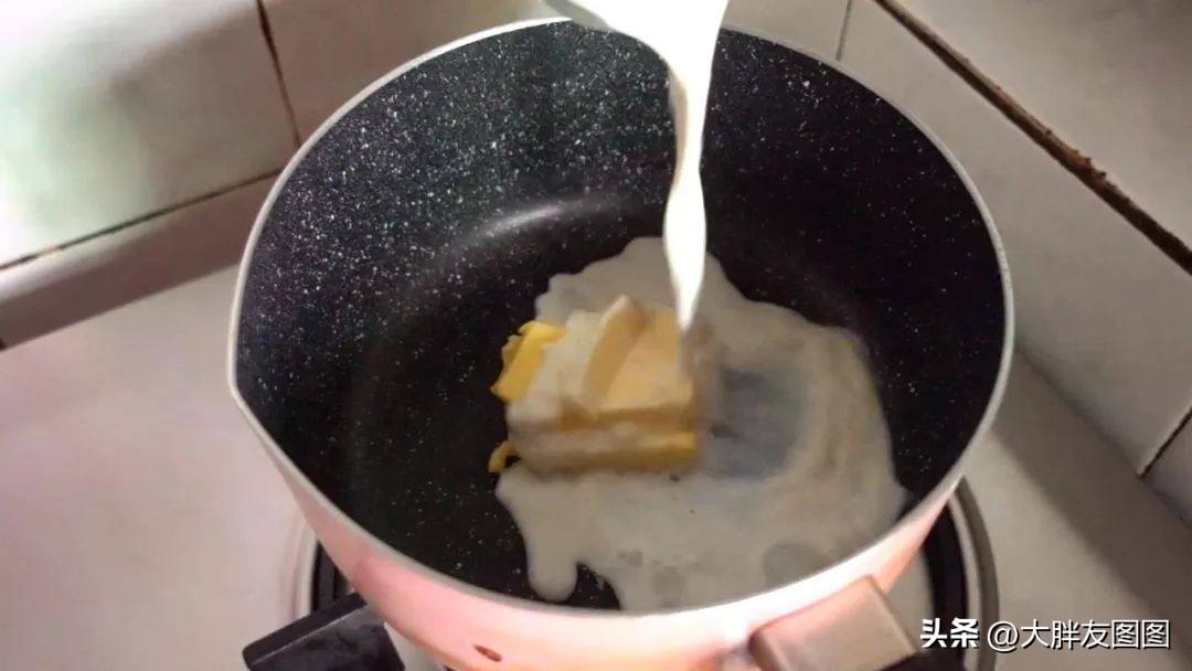 酥皮奶油泡芙的做法烤箱,做泡芙酥皮的手法练习视频