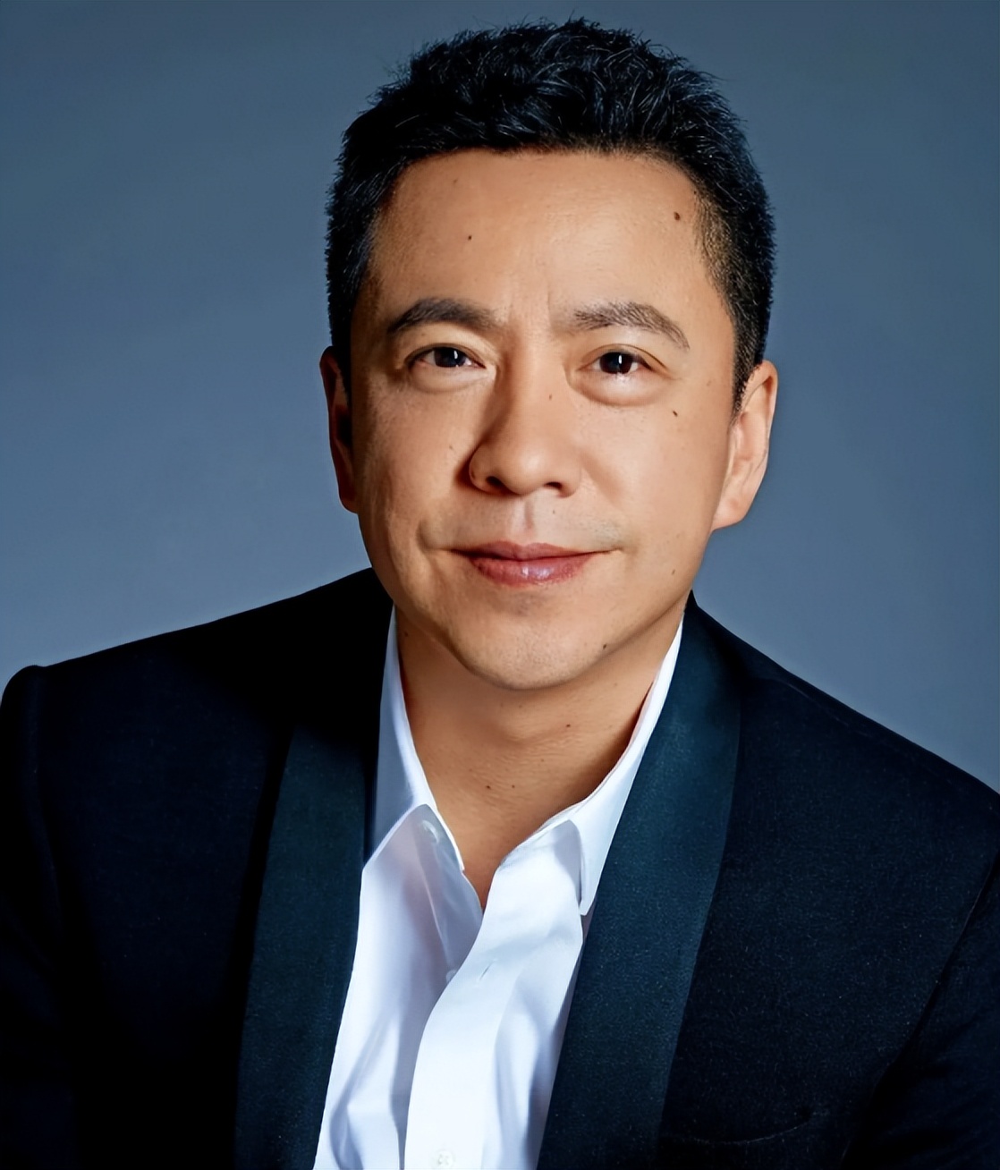 华谊兄弟是如何一步步走向成功的,华谊兄弟风雨飘摇