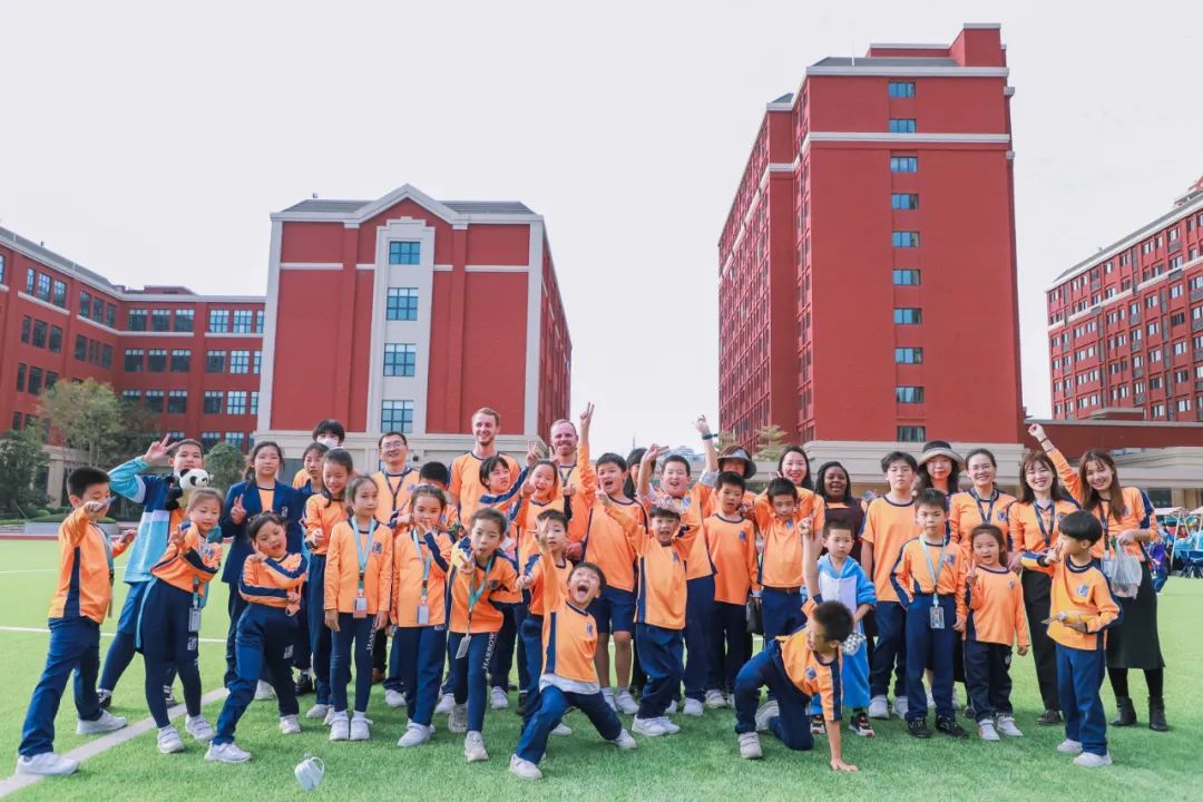 哈利·波特霍格沃茨存在吗,哈利波特中的霍格沃茨在哪里