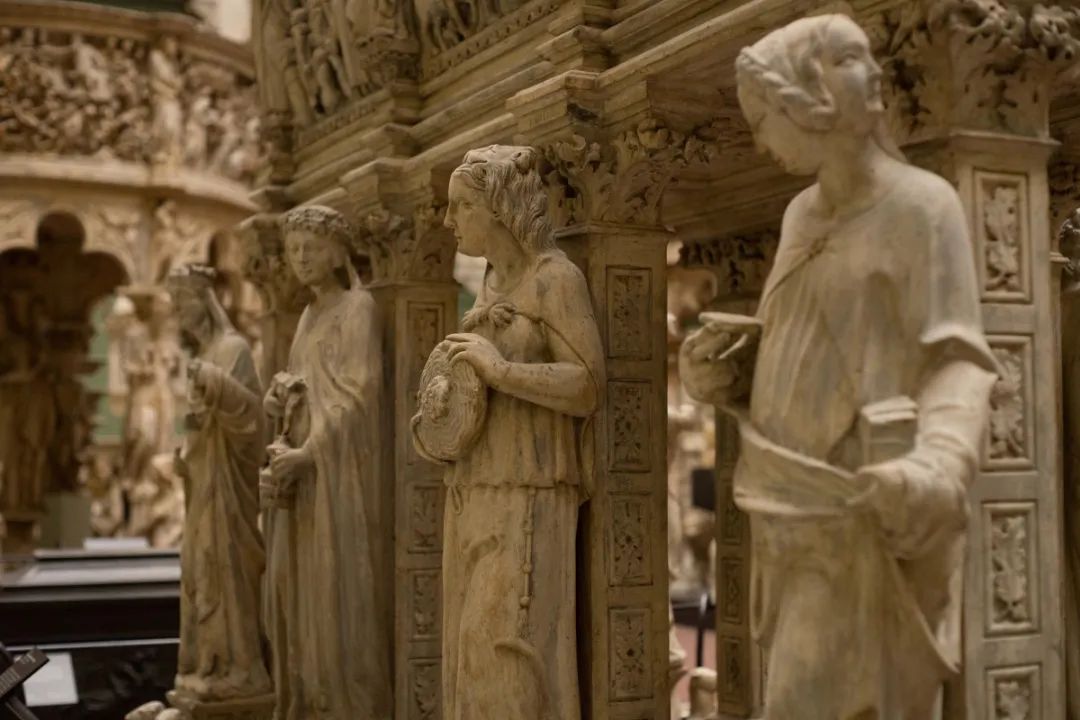 俄狄浦斯：人能否对抗命运？