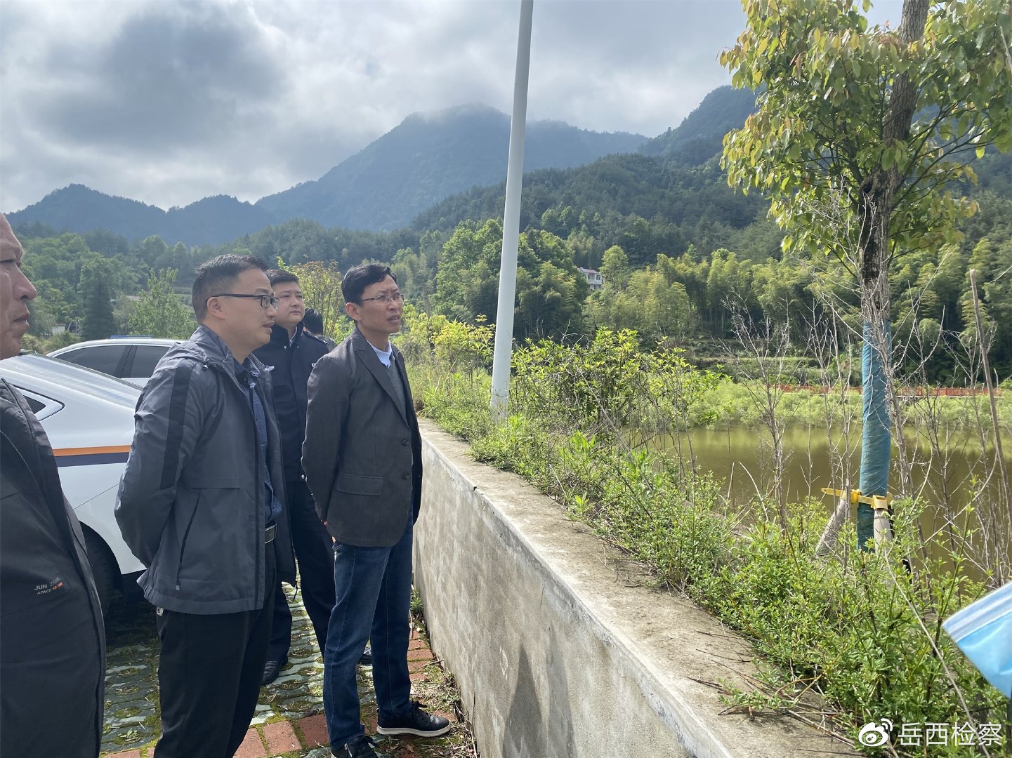 周洪斌深入凤翔镇检查指导工作,范建平到李端镇督导近期重点工作