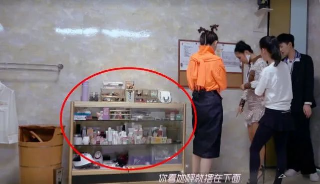 一把椅子值100万,一把椅子价值2个亿