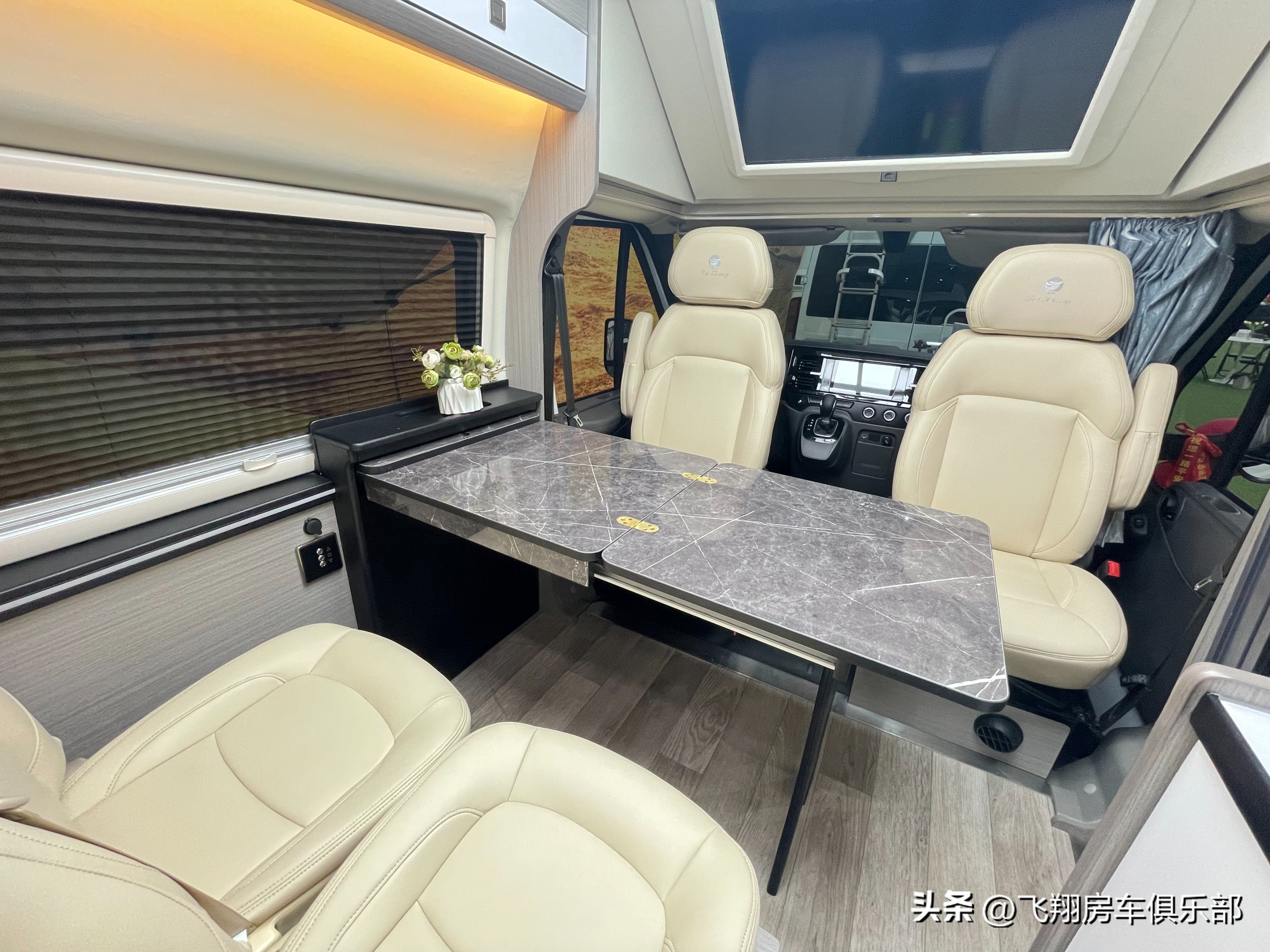 福特新世代六座短轴中顶优缺点,福特新世代短轴低顶用车感受