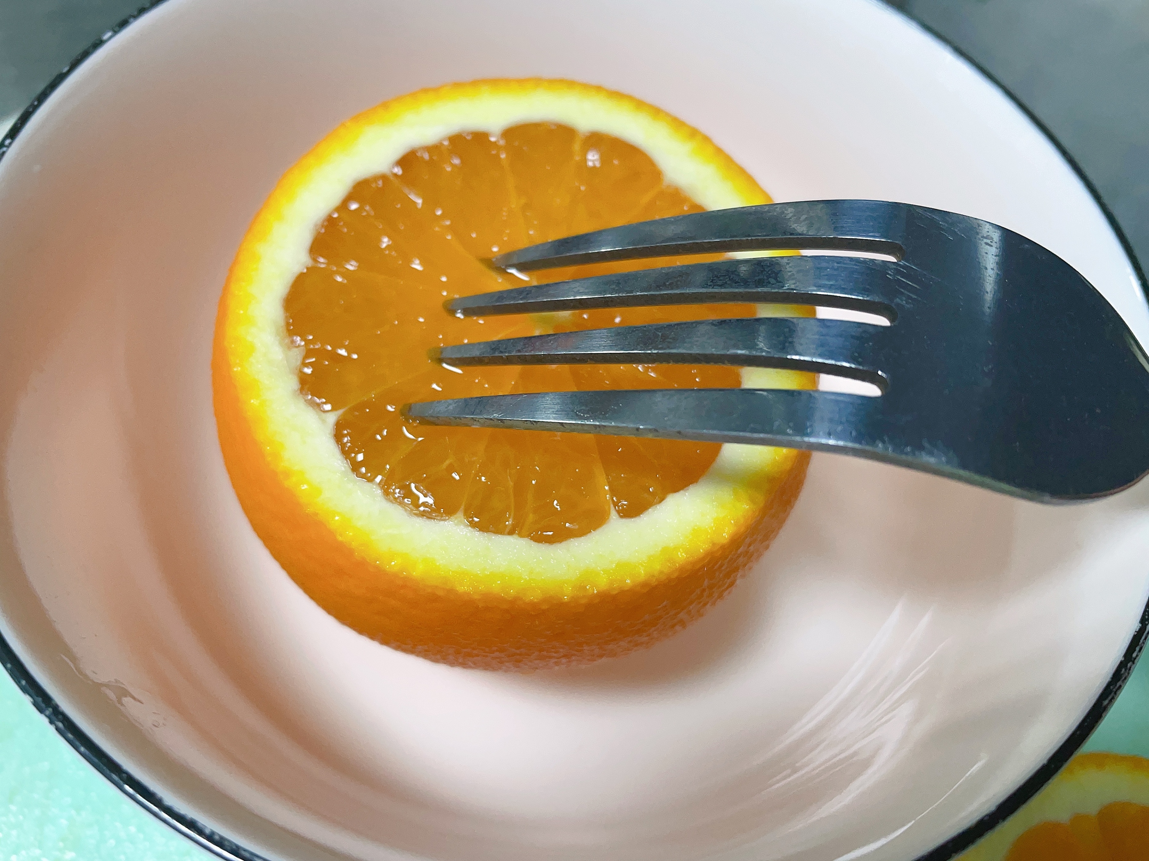 喉咙疼得像吞刀子吃哪种止疼药,喉咙痛像吞刀片吃什么药最有用啊