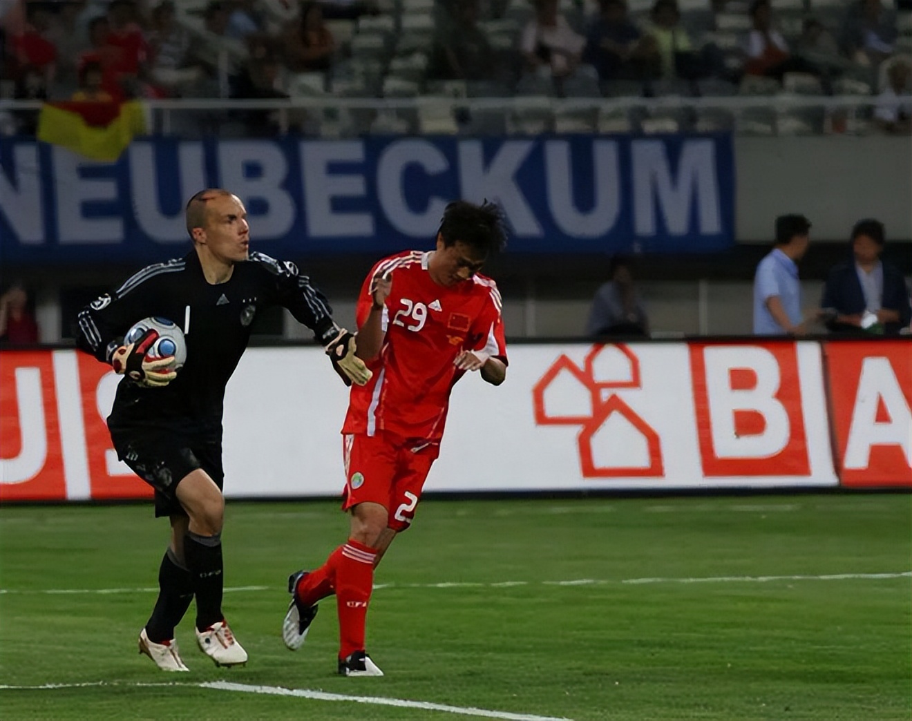 25岁还在巴萨背锅，31岁熬成德国主力，悍将大器晚成却是一场悲剧