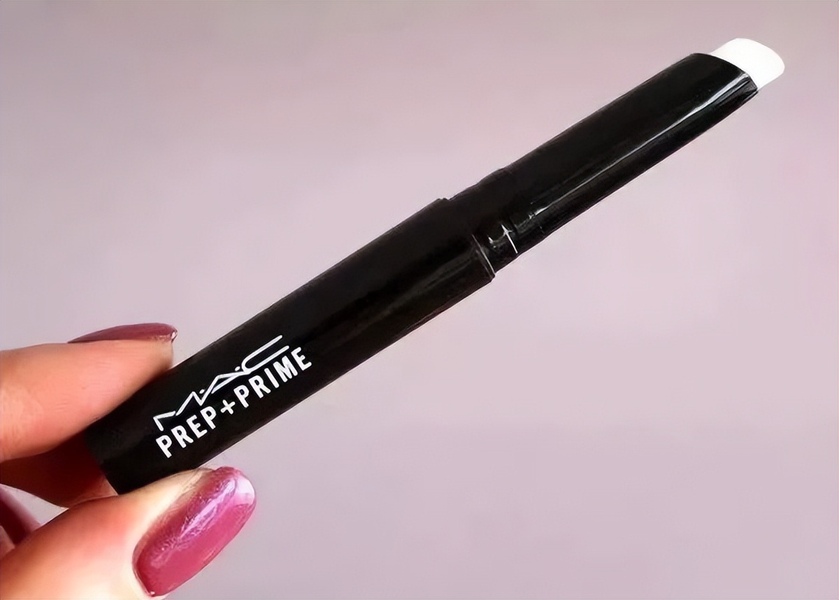 唇纹消失术,唇纹消失术润唇膏