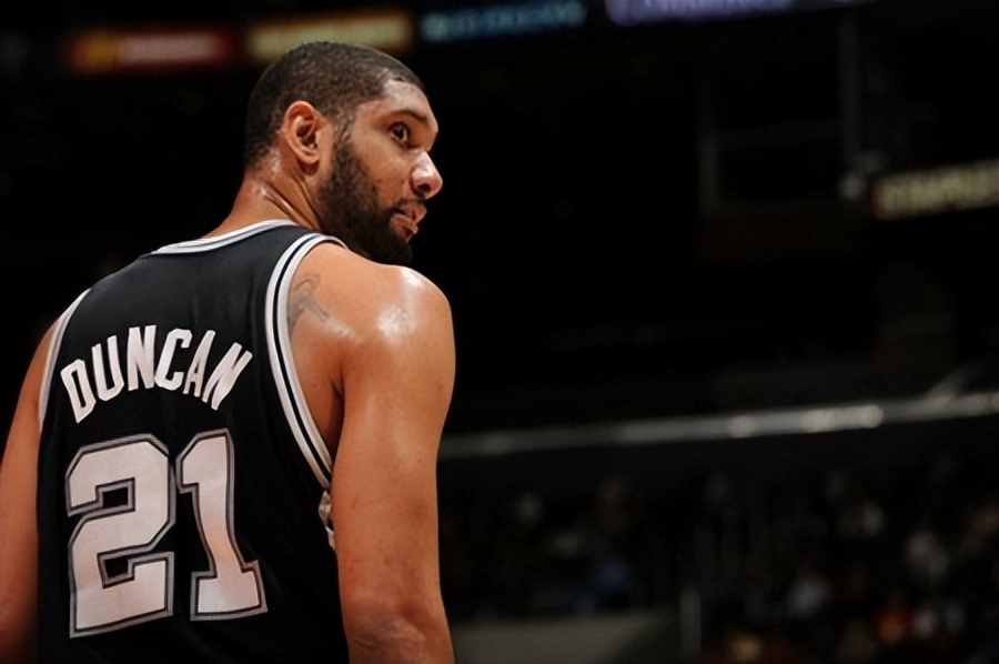 NBA5个位置中最强的球员和第二名哪个差距最小？库里追魔术师地位