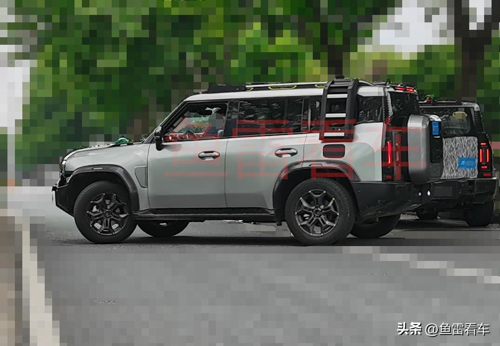 捷途旅行者侧面挂架,捷途旅行者防滚架