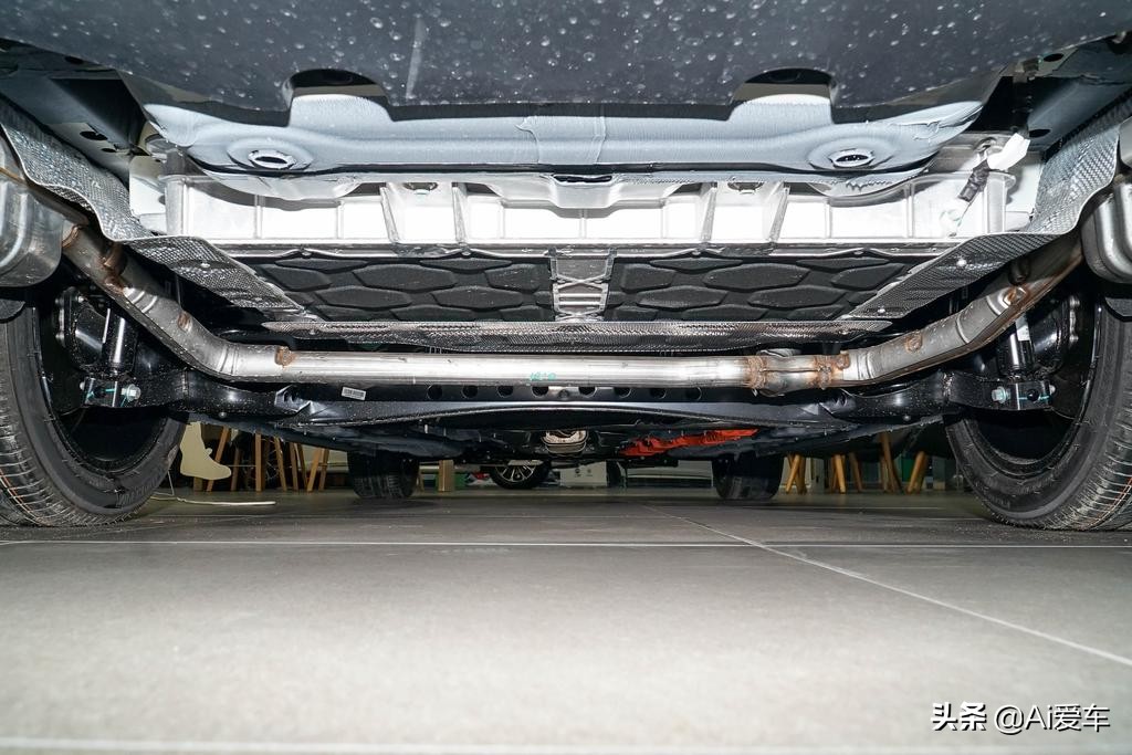 荣威ei6油电混合b级车1.4t,油电混合动力车型荣威ei6max