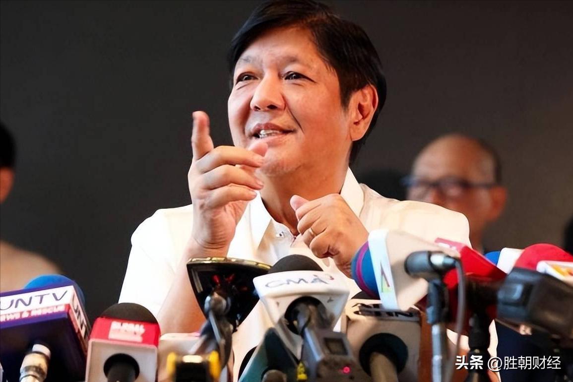 仁爱礁交锋失利，菲律宾终于认清自己，马科斯紧急对中国说9个字