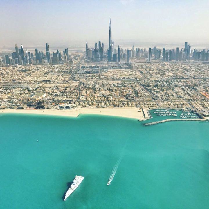 飞欧洲头等舱机票,飞欧洲航班的经济舱