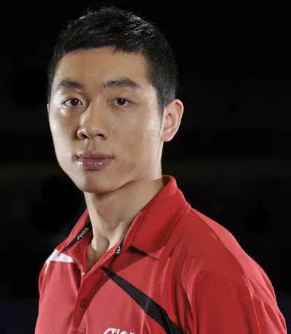 马龙夺冠时张继科和许昕的反应,中国乒乓球马龙和许昕谁强