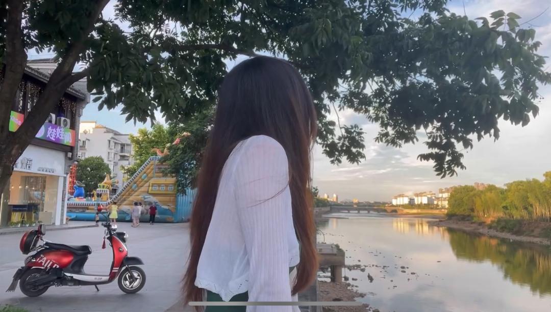 29岁大龄剩女相亲50次,8090后单身相亲会怎样