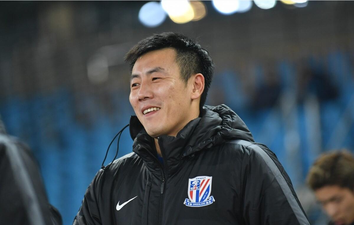 李磊留洋首秀暴露致命短板,李磊将披4号球衣