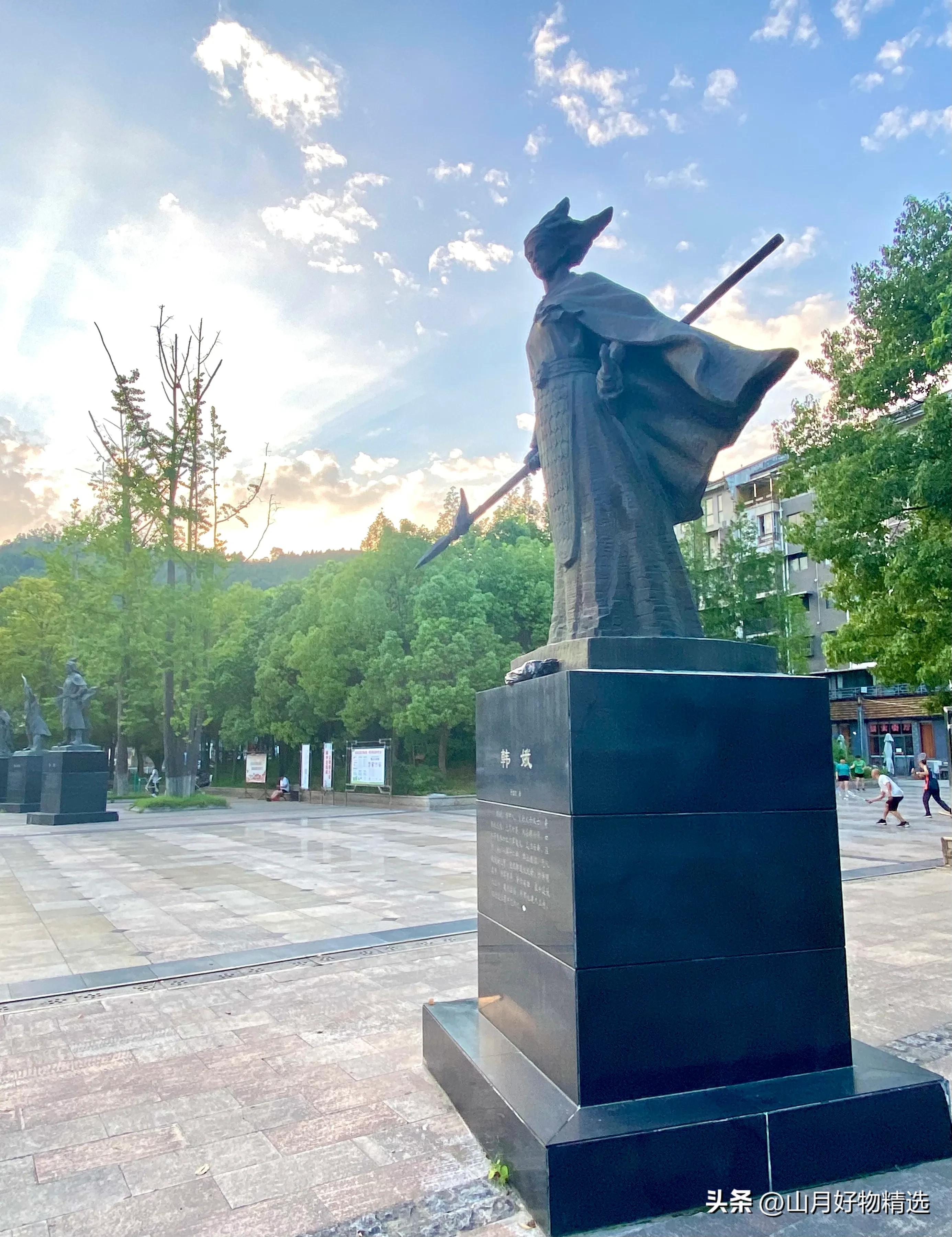 历史上的花木兰多高多重,史上最惨花木兰