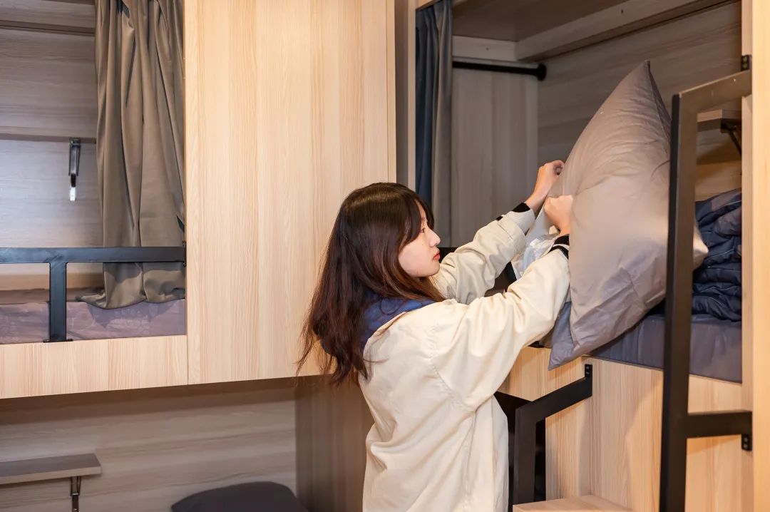 南京东路这家大隐于市设计师酒店,沉浸体验一个前所未有的空间