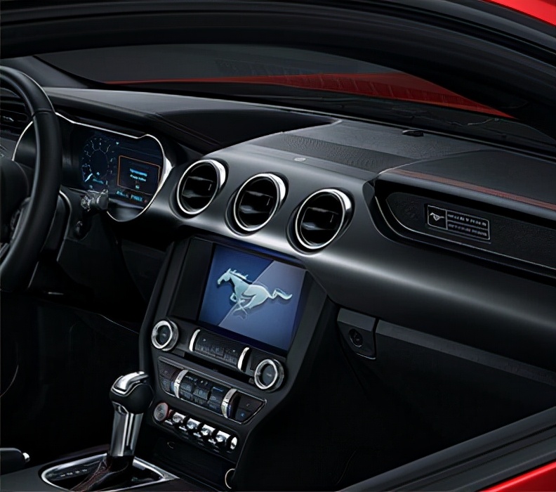 电动野马mustang,野马mustang电动什么时候能提车