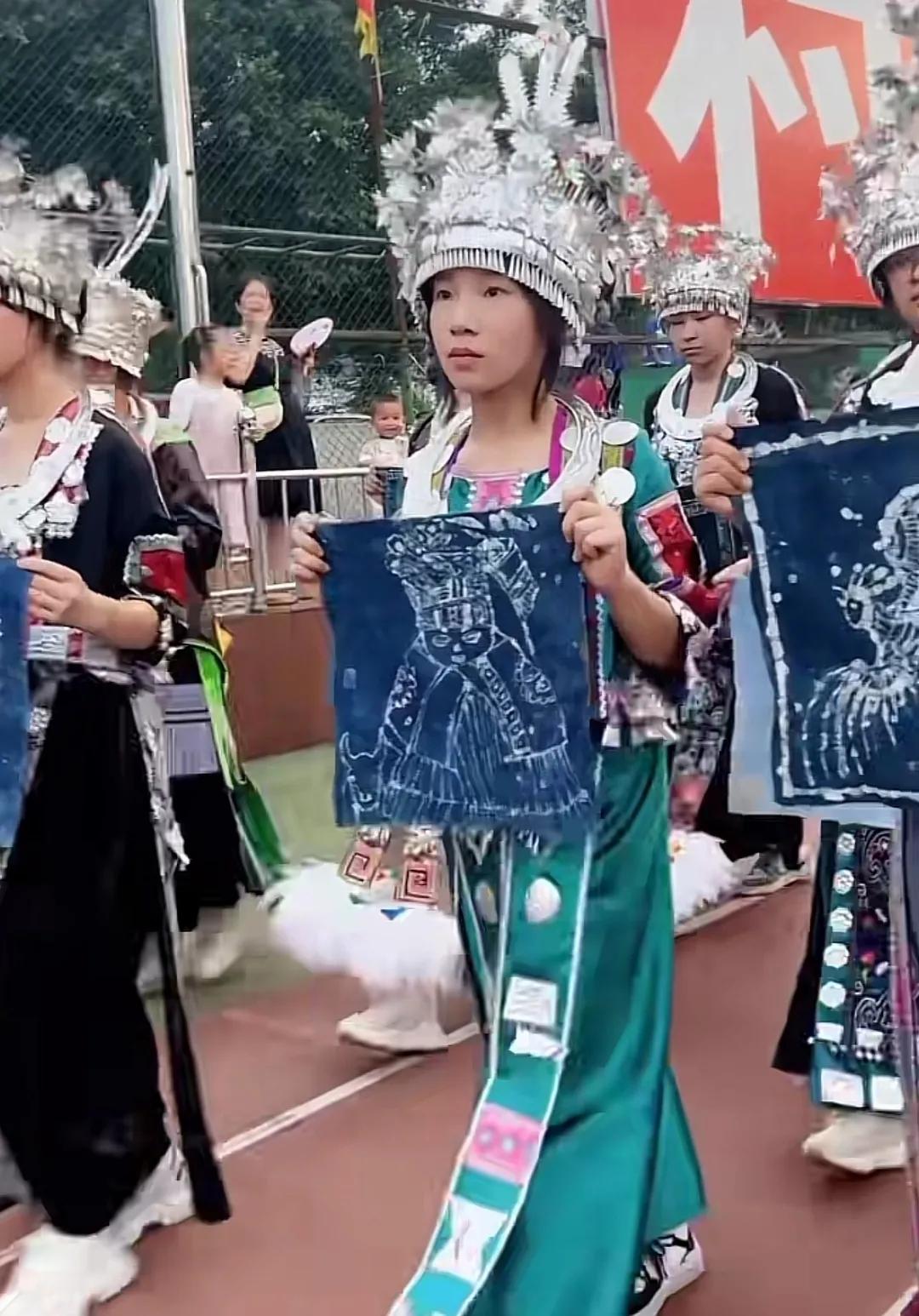 外国评贵州村超足球火爆出圈,贵州村超足球的魅力有多强