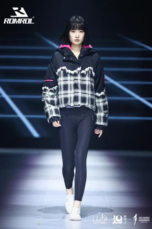 2023年新款时尚女装盐系气质,盛泽时尚女装