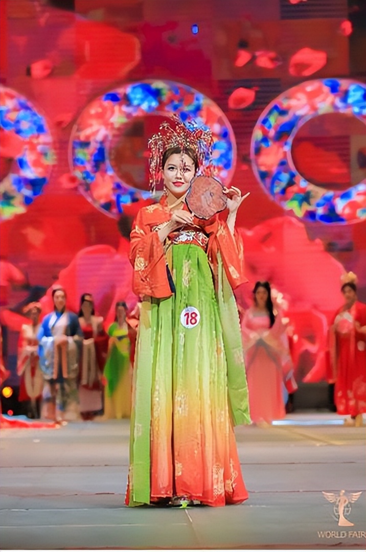 第六届世界女神大赛,蔻墨杯冠军