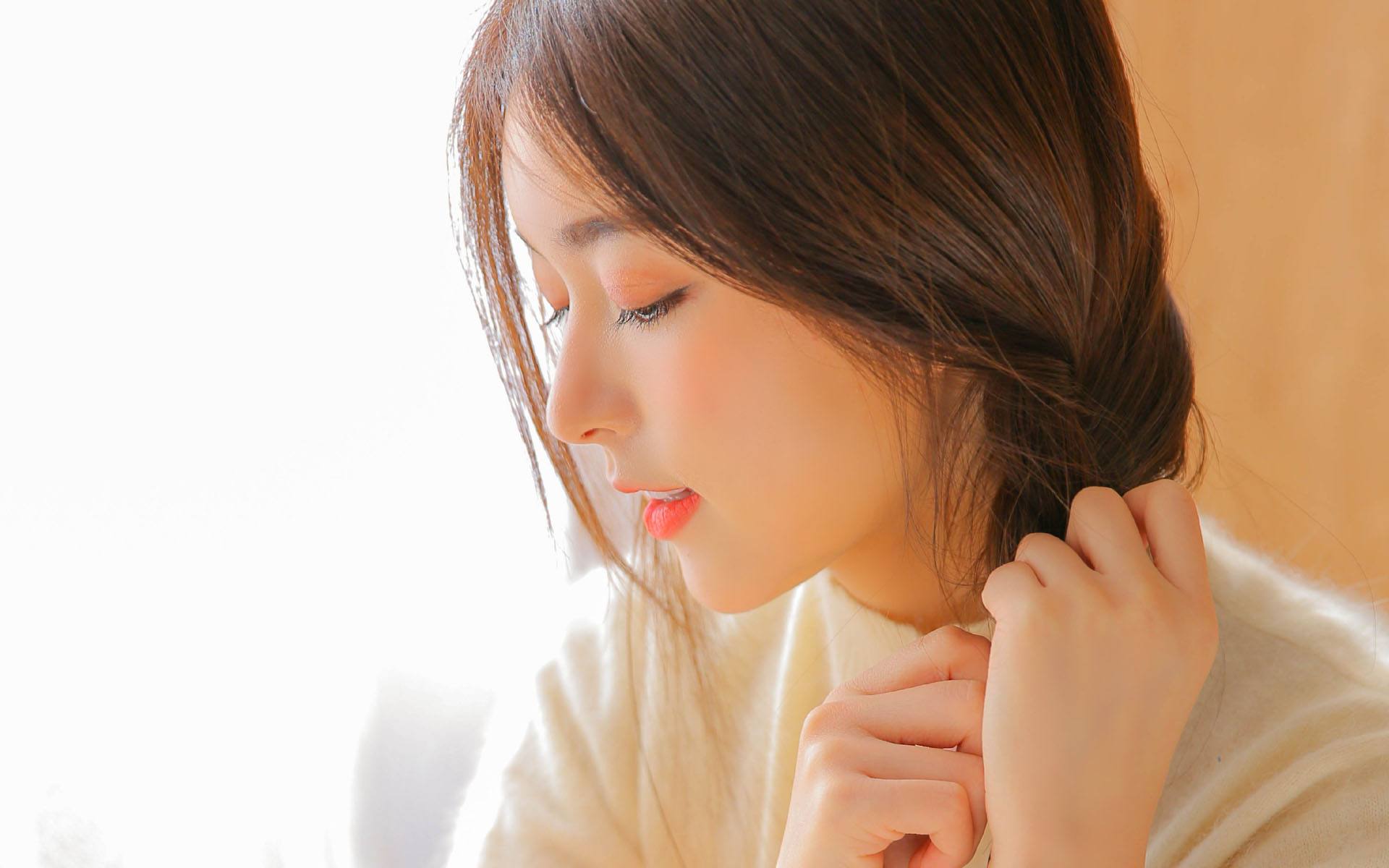 女人放不下“旧情人”，会有这几个表现