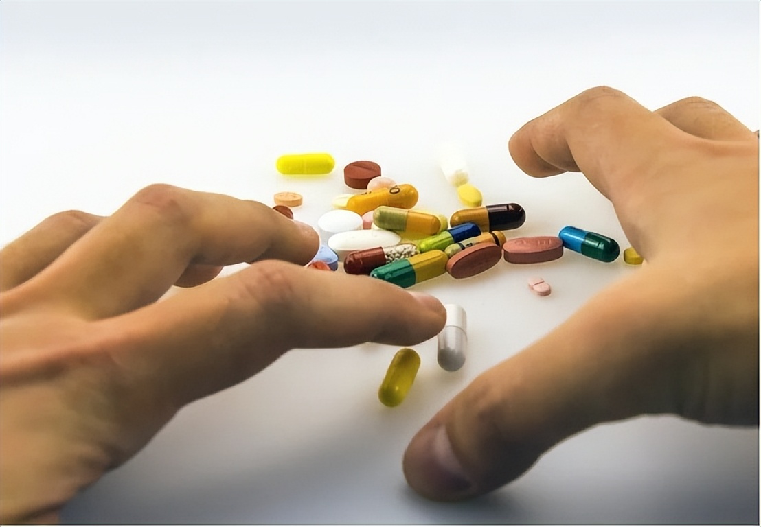 帕金森病的中医辨证与治疗,帕金森病可用中草药治吗