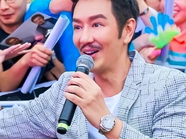 盘点酒后失态的7位明星,醉酒闯祸的8位男明星