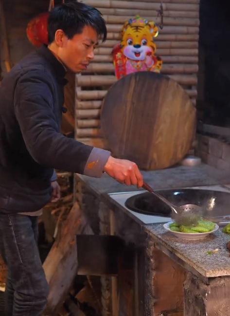 网红帅农鸟哥视频,黑马帅农鸟哥是如何走红的