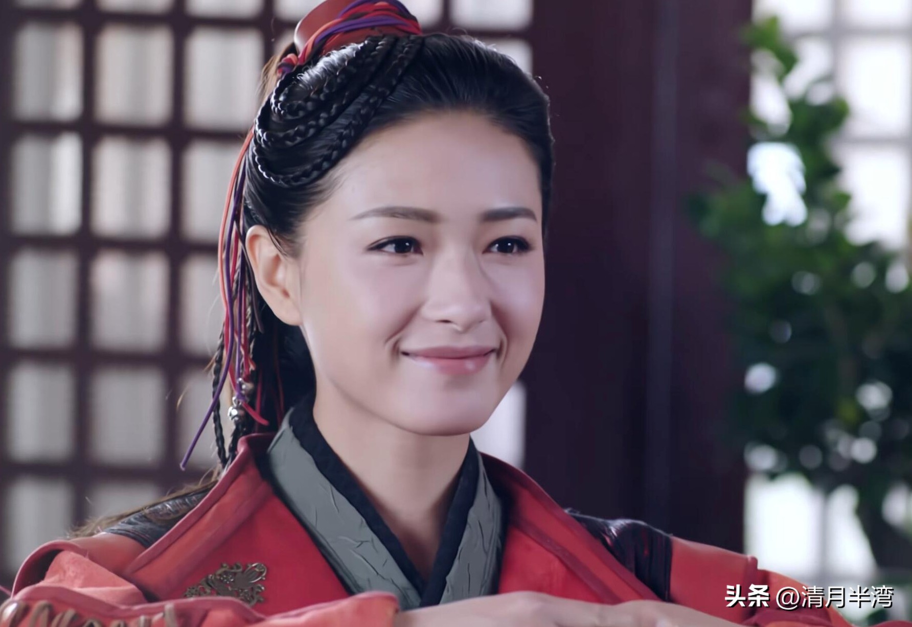 女将军别硬演，把这12位放一起看，矫揉造作与英姿飒爽，差距真大