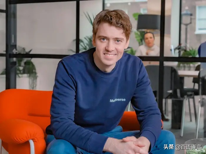 布莱尔一家六口罕见同框！180斤女儿全程光脚，长子是亿万富翁