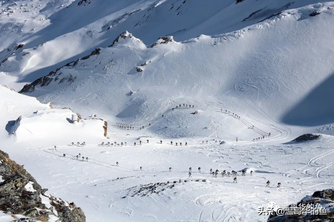 空军首次使用运20集中运送新学员,中国空军运20简介
