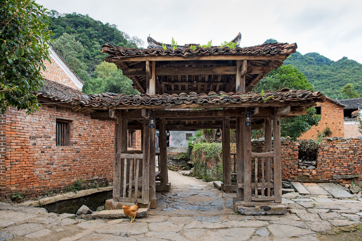 国内最值得自驾的七条绝美路线,此生必去的中国100个攻略