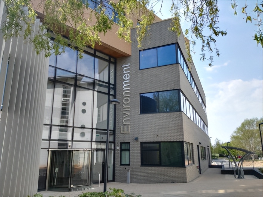 约克大学——卓越教学框架的金奖大学，诞生了15位英国议会议员