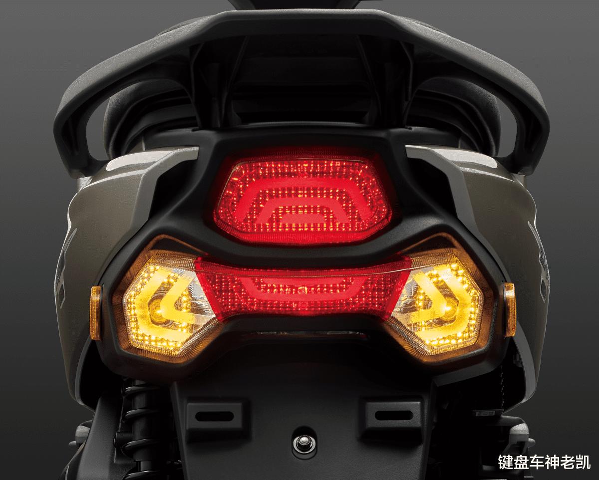 三阳迪爵125踏板车视频测评,全新三阳迪爵125