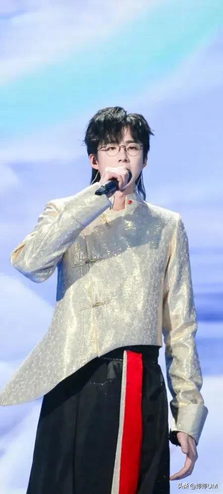 永恒闪耀特利迦超帅壁纸,索隆超帅壁纸高清无水印