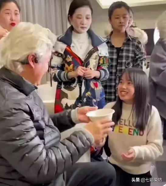 宝妈晒张庭TST内部视频截图，话术套路曝光，张庭：我是在做善事