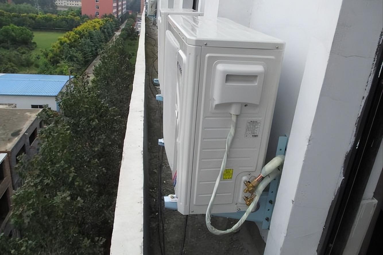 新房装修空调用中央空调还是分体,家用空调选立式的好还是挂式的好