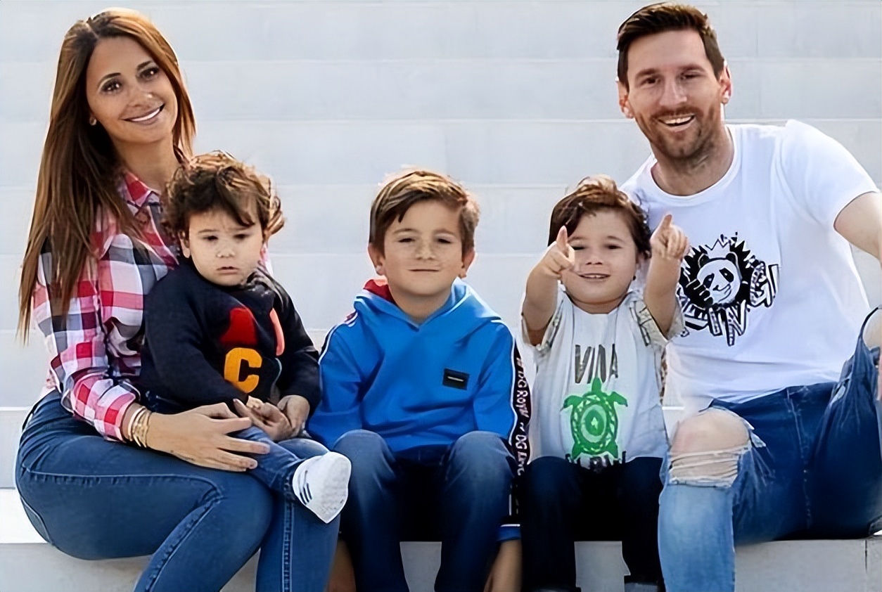 梅西感情史,梅西苏亚雷斯爱情故事