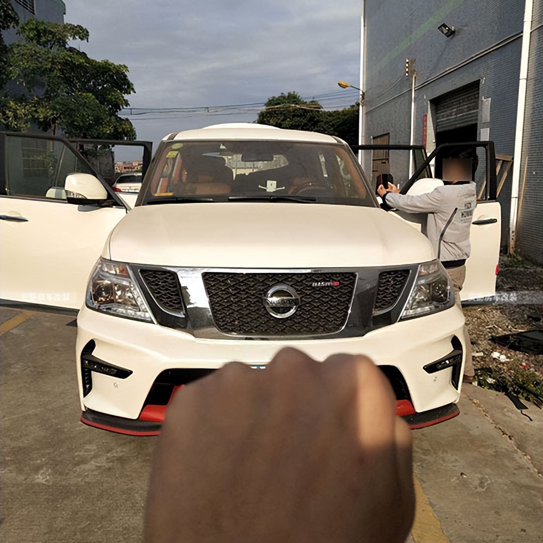 尼桑途乐改装航空座椅,尼桑途乐改航空座椅