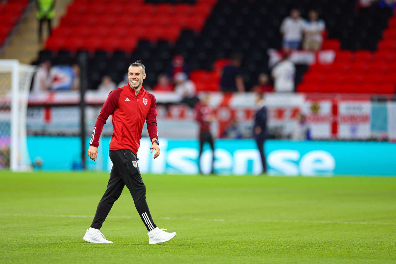 贝尔遗憾告别世界杯,贝尔挥泪告别世界杯