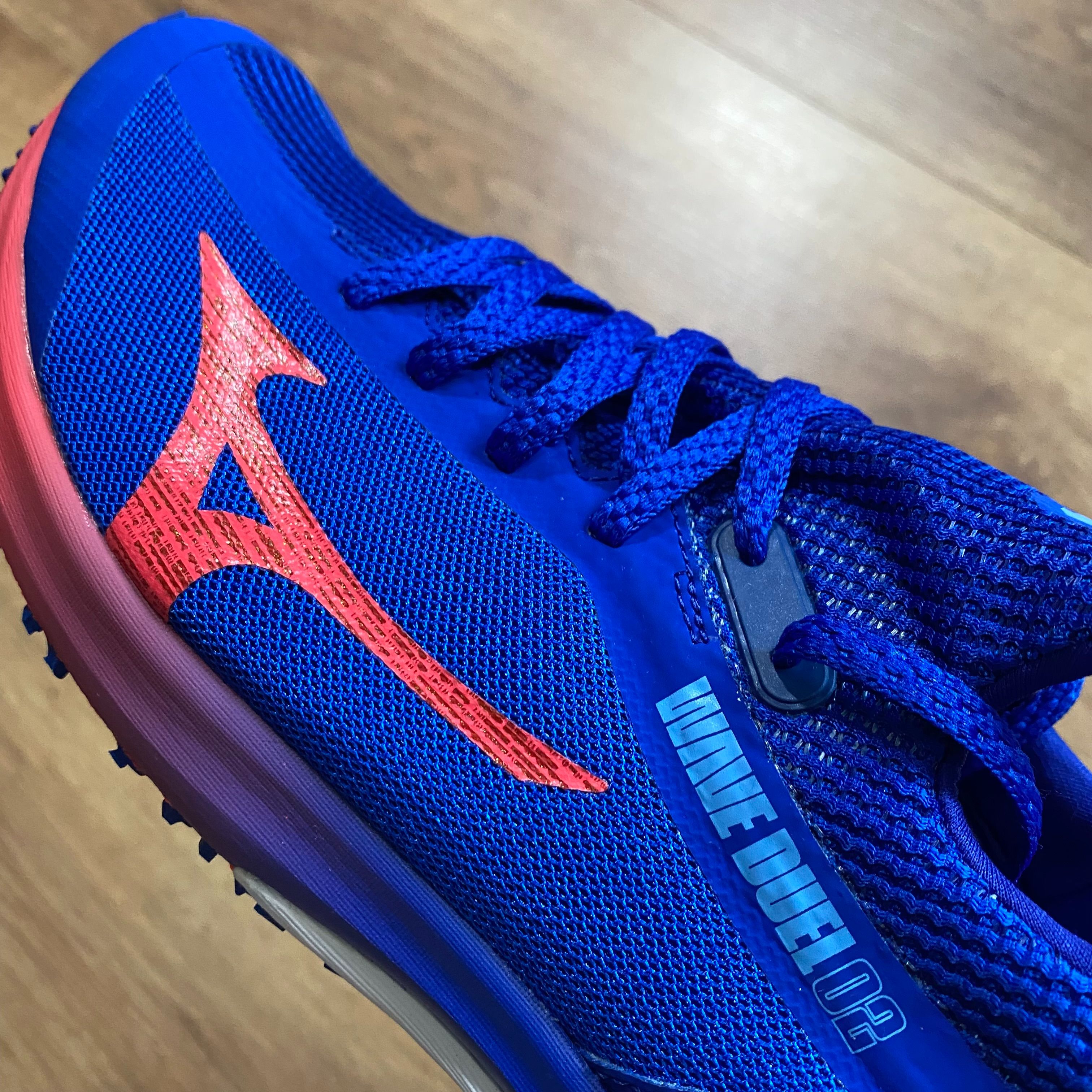 可能是我买的最后一双薄底跑鞋，Mizunowaveduel2