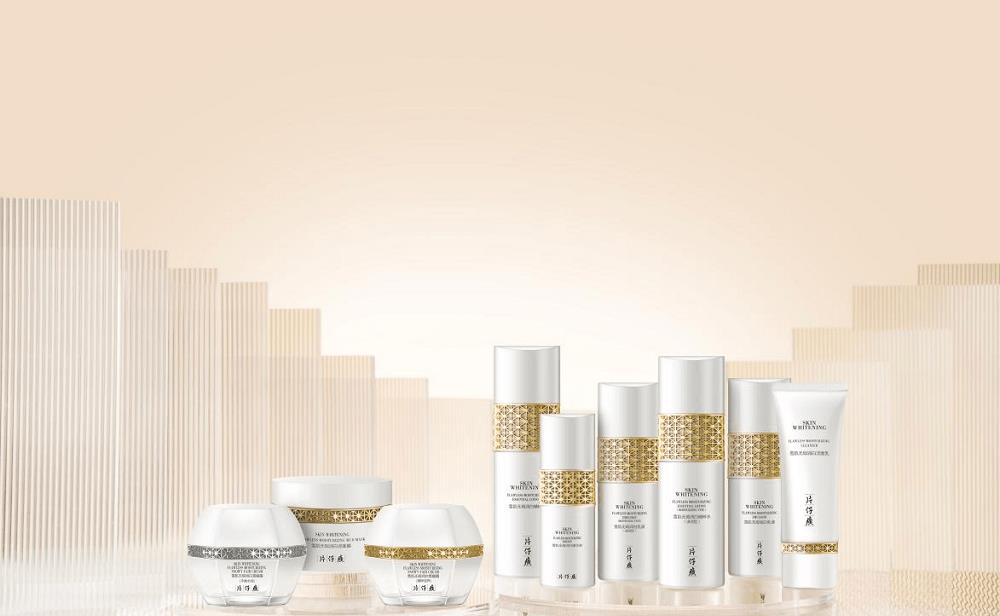 如何让自己肌肤如雪,秋季护肤保湿指南技巧